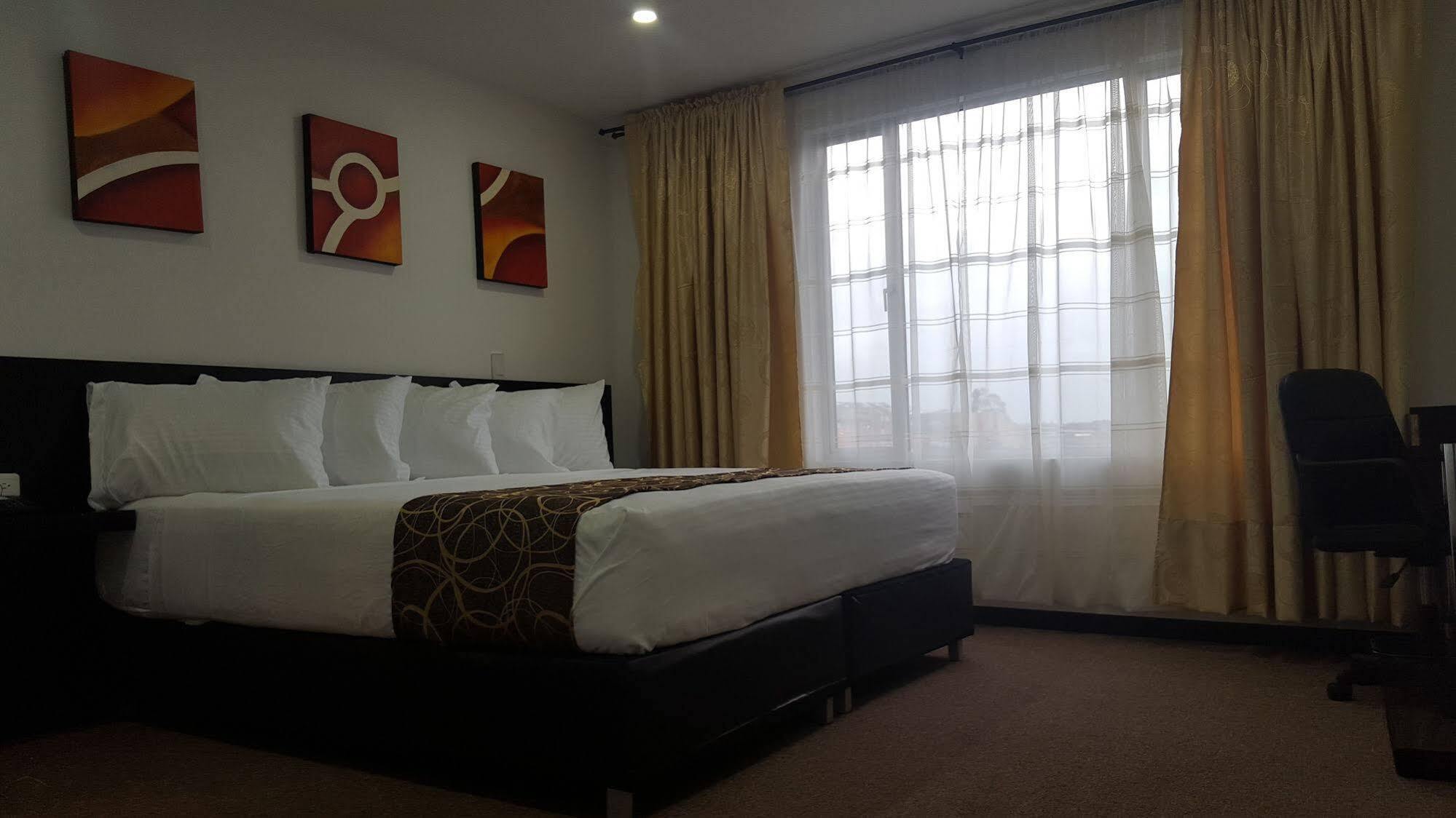 Ayenda 1063 Golden Hotel Bogotá Eksteriør billede